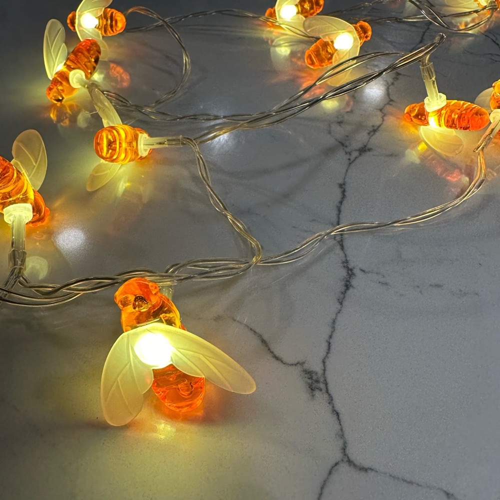 Bumble Bee 🐝 String Lights